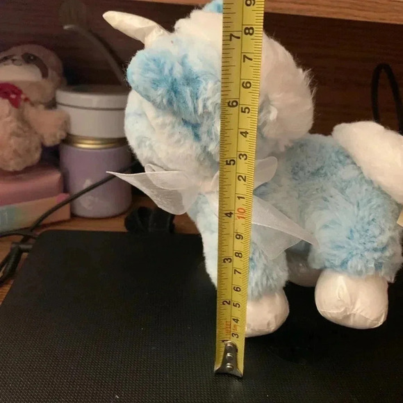 Stuffed Unicorn 🦄 That’s blue and white for a girl - Picture 8 of 8